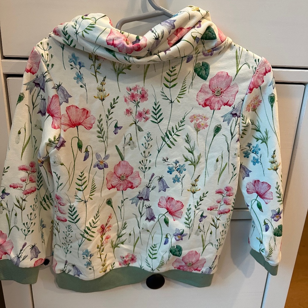 beautiful handmade, custom hoodie 3T